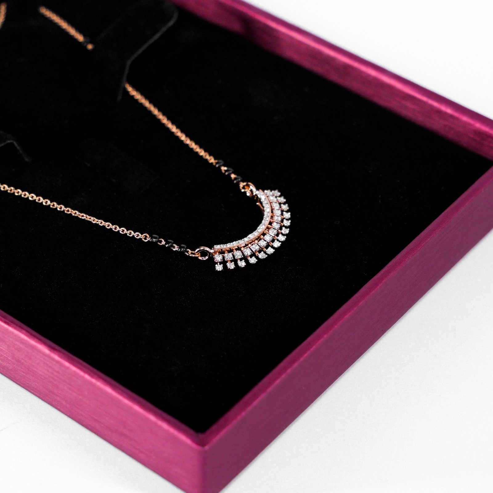 18 KARAT MANGALSUTRA NECKLACE | NATURAL DIAMOND IGI CERTIFIED | WOMAN
