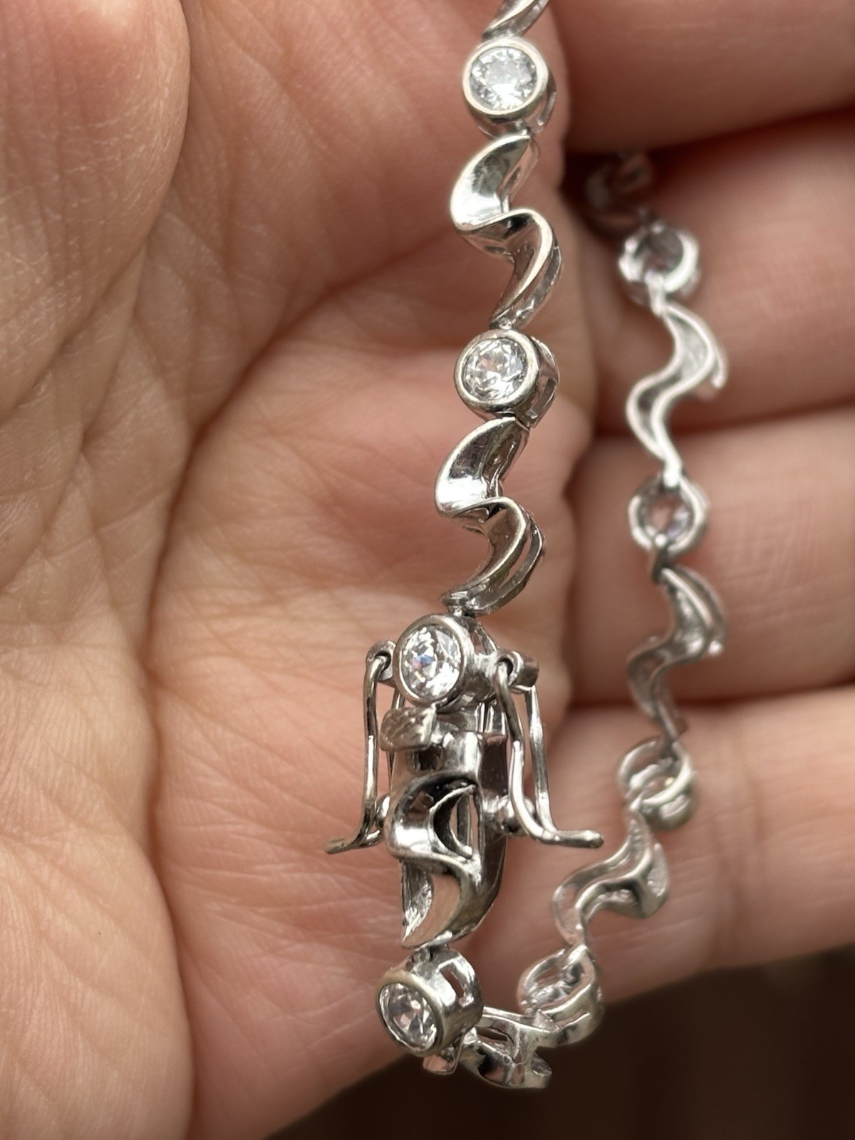 Vintage 925 Sterling Silver CZ Tennis Bracelet Wave Link CZ 7” Woman’s Jewelry