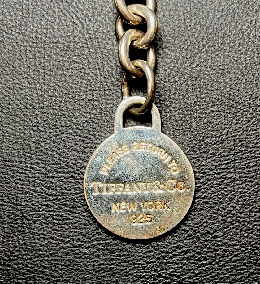 tiffany & Co tag key chain sterling silver .925 With Box And Bag!