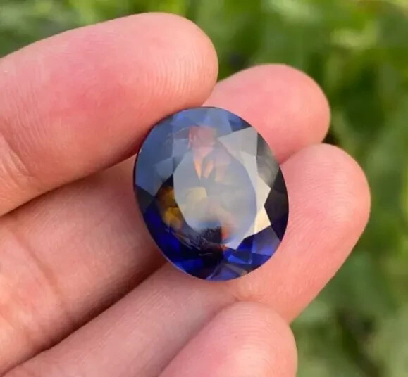 Pitambari Sapphire Bi-Color Oval Cut 8-12 Ct Natural Loose Certified Gemstone