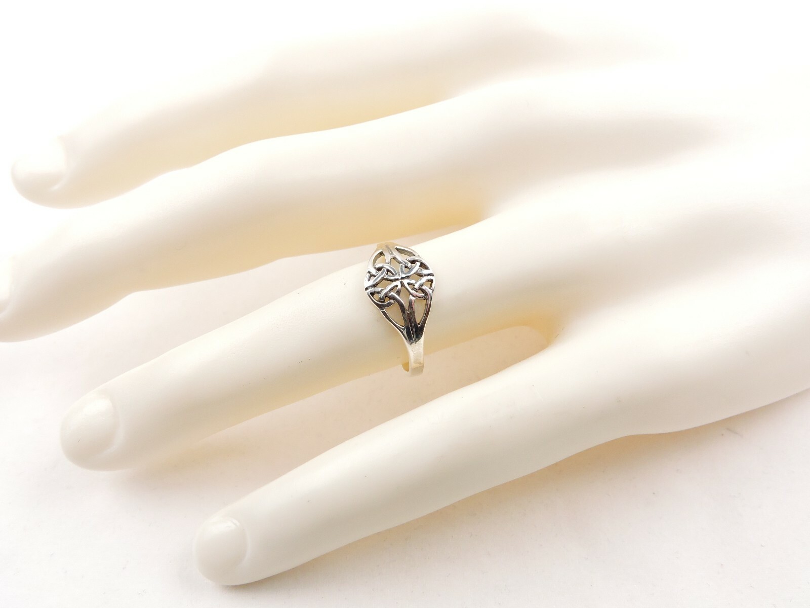 Sterling Silver Celtic Endless Knot Ring – Free Gift Packaging