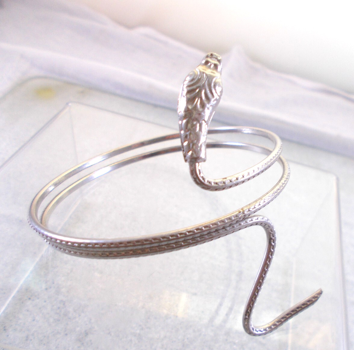 Cleopatra Egyptian Style Silver Tone Coiled Snake Armband Bracelet Free Ship