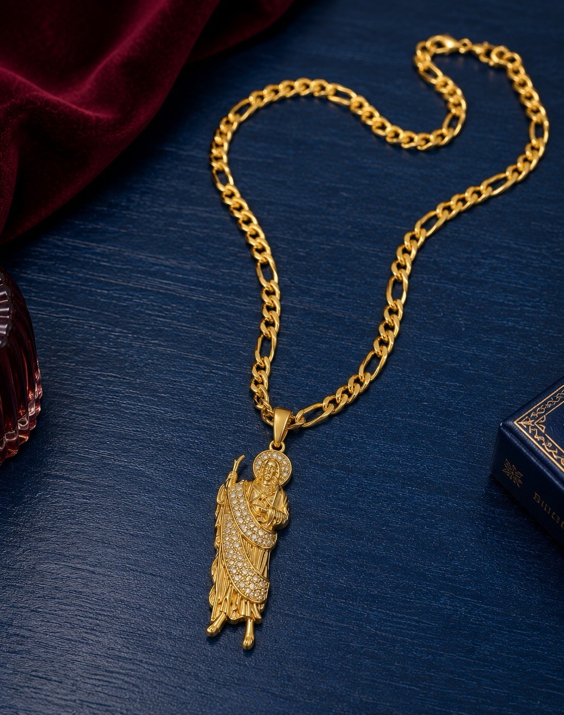 Gold plated Figaro none tarnished Charm Pendant Necklace Lobster Closure