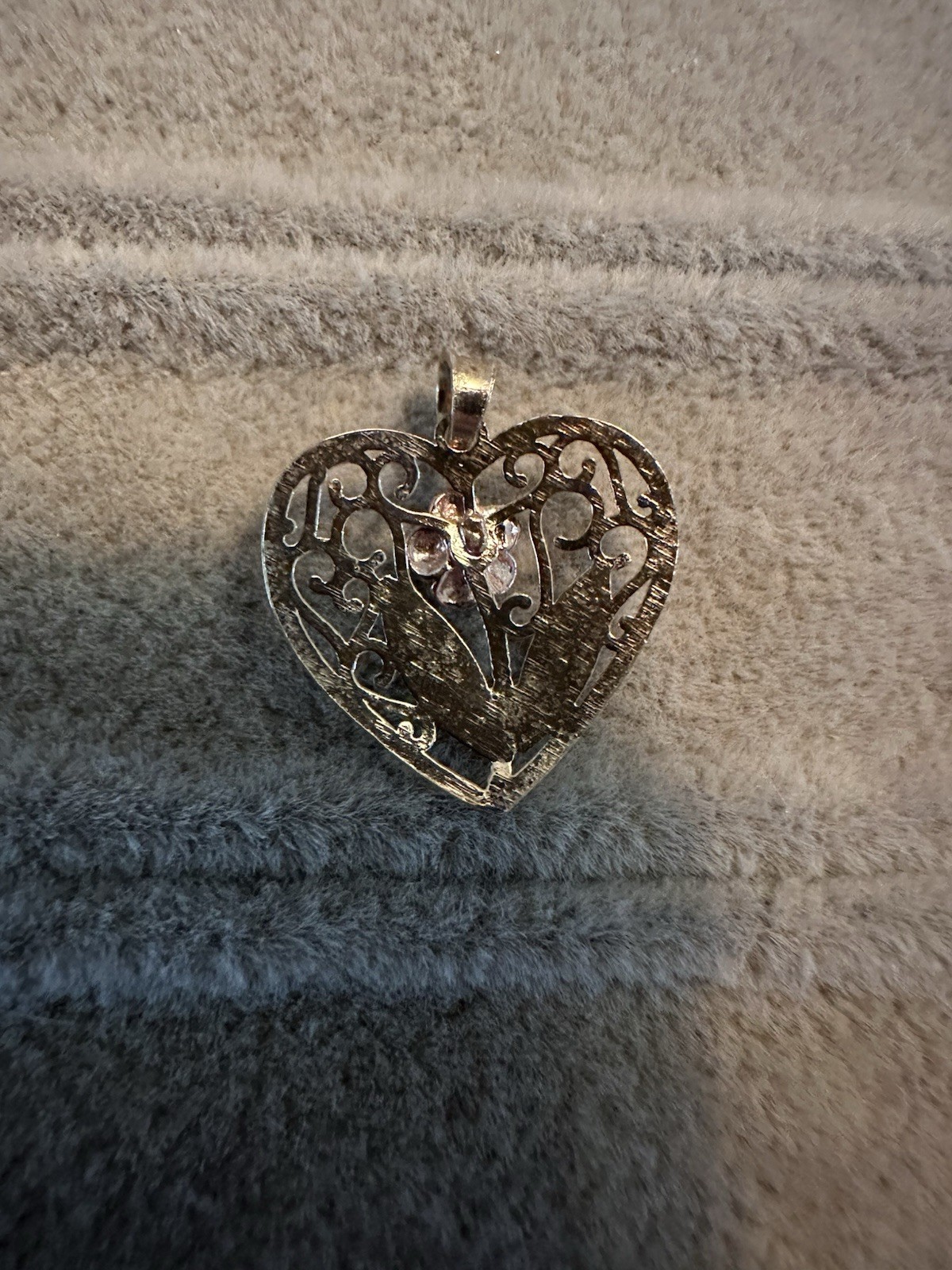 Vtg Estate 9CT Yellow/rose/white Gold Filigree Rose Heart Pendant