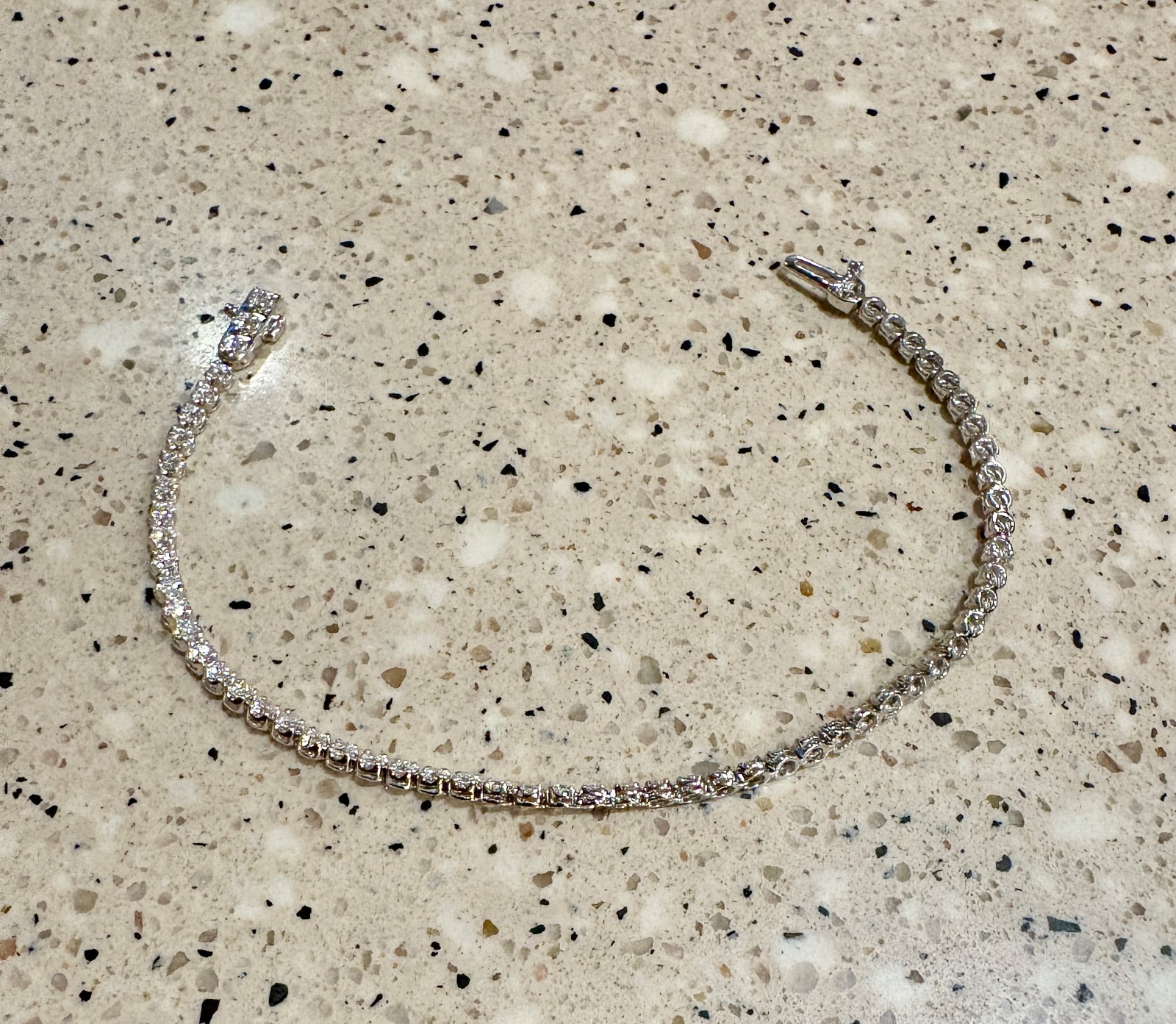 BRAND NEW Brilliant Earth 2ct Lab Diamond Tennis Bracelet 18K White Gold 7″ IGI