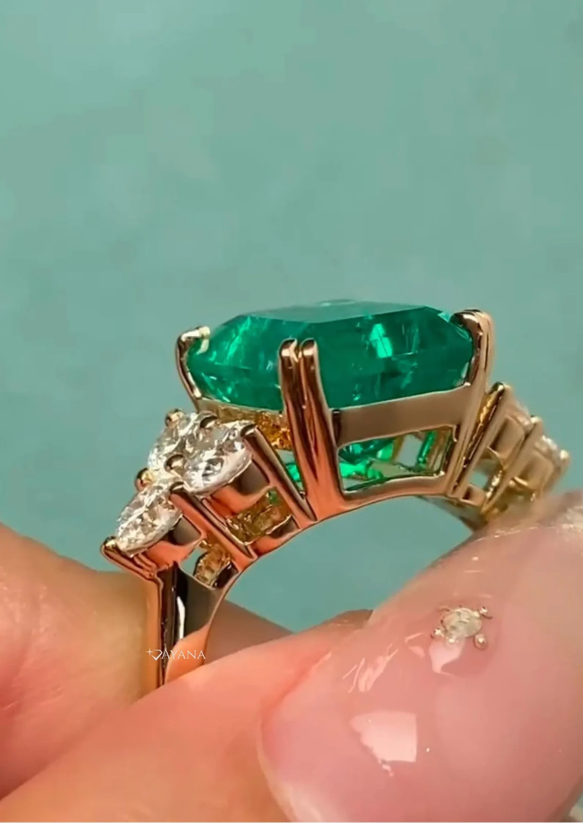 10.59 Ct Emerald Cut Natural Green Emerald & Diamond Wedding Ring 18K YellowGold