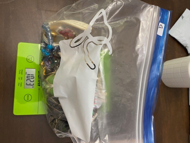 2.25 Pound Wearable Vintage To Modern Costume Jewelry Lot 100+ Pieces (G)