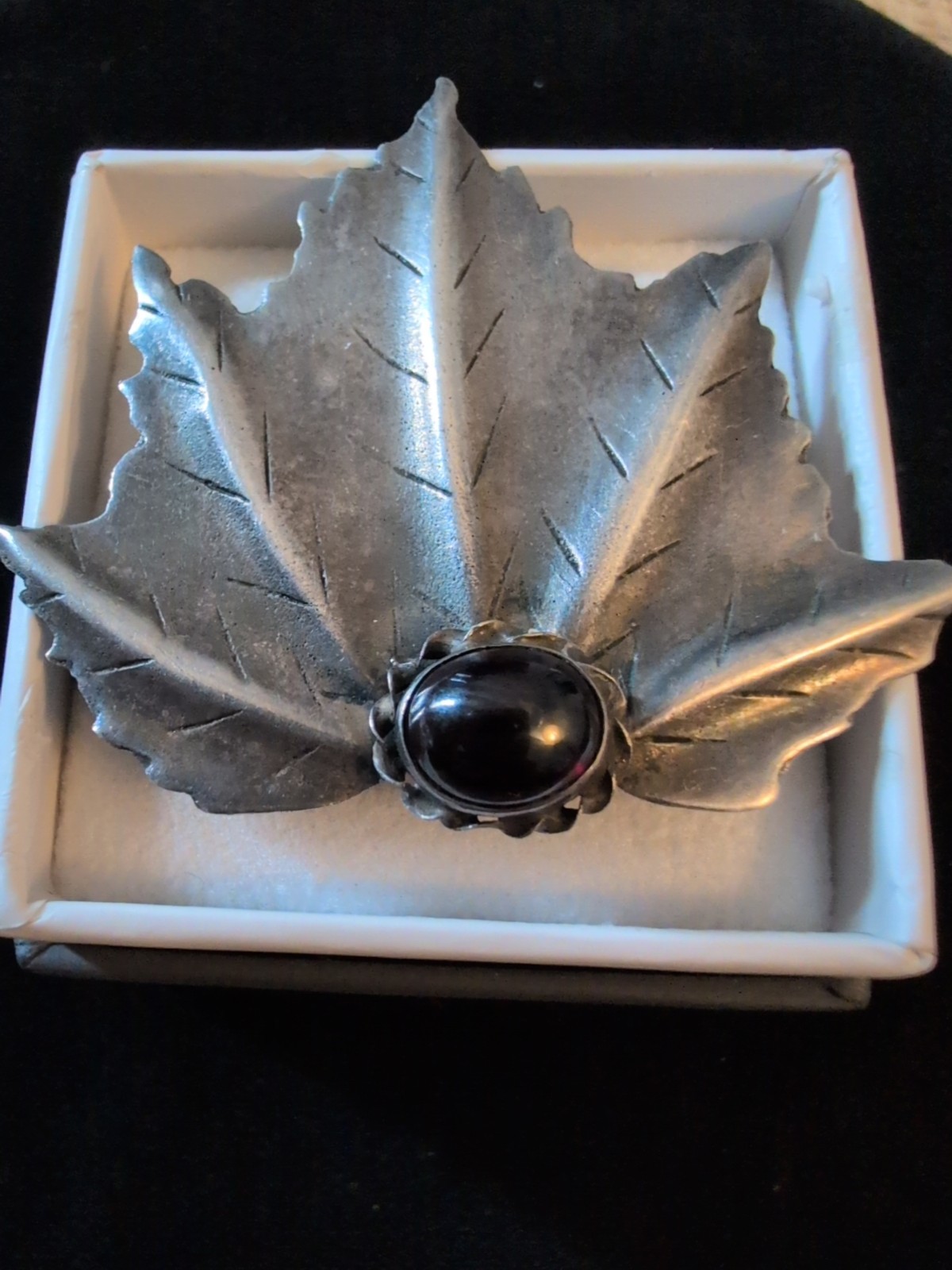 Heavy Canadian Maple Leaf Brooch Appx 5ct Pigeon Blood Rhodolite Garnet Cabochon