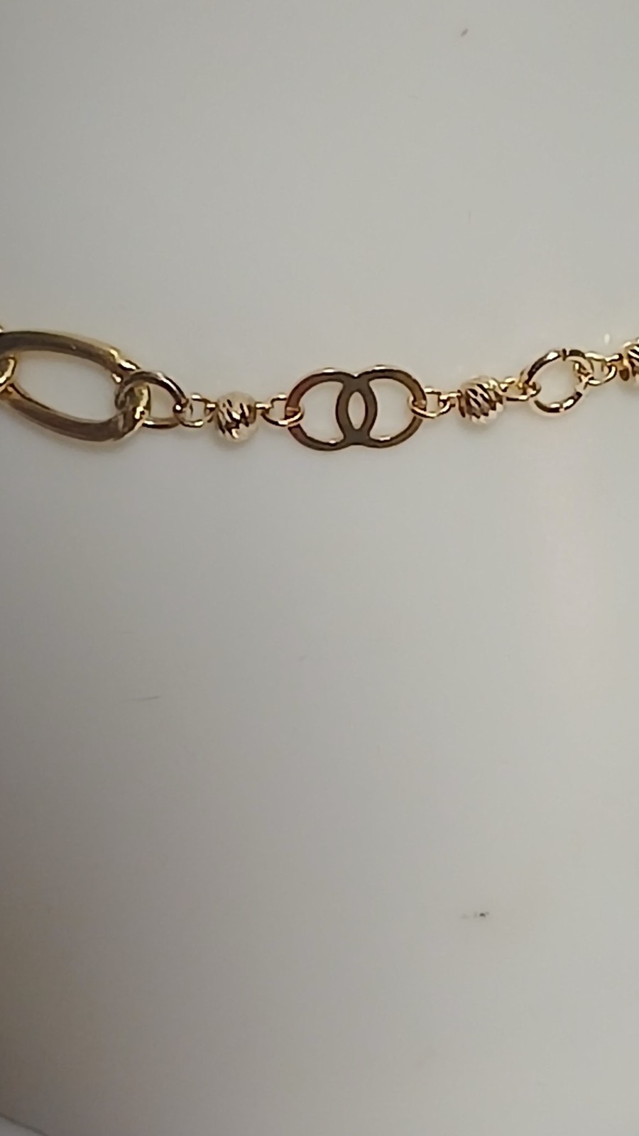 9ct Yellow Gold Bracelet.