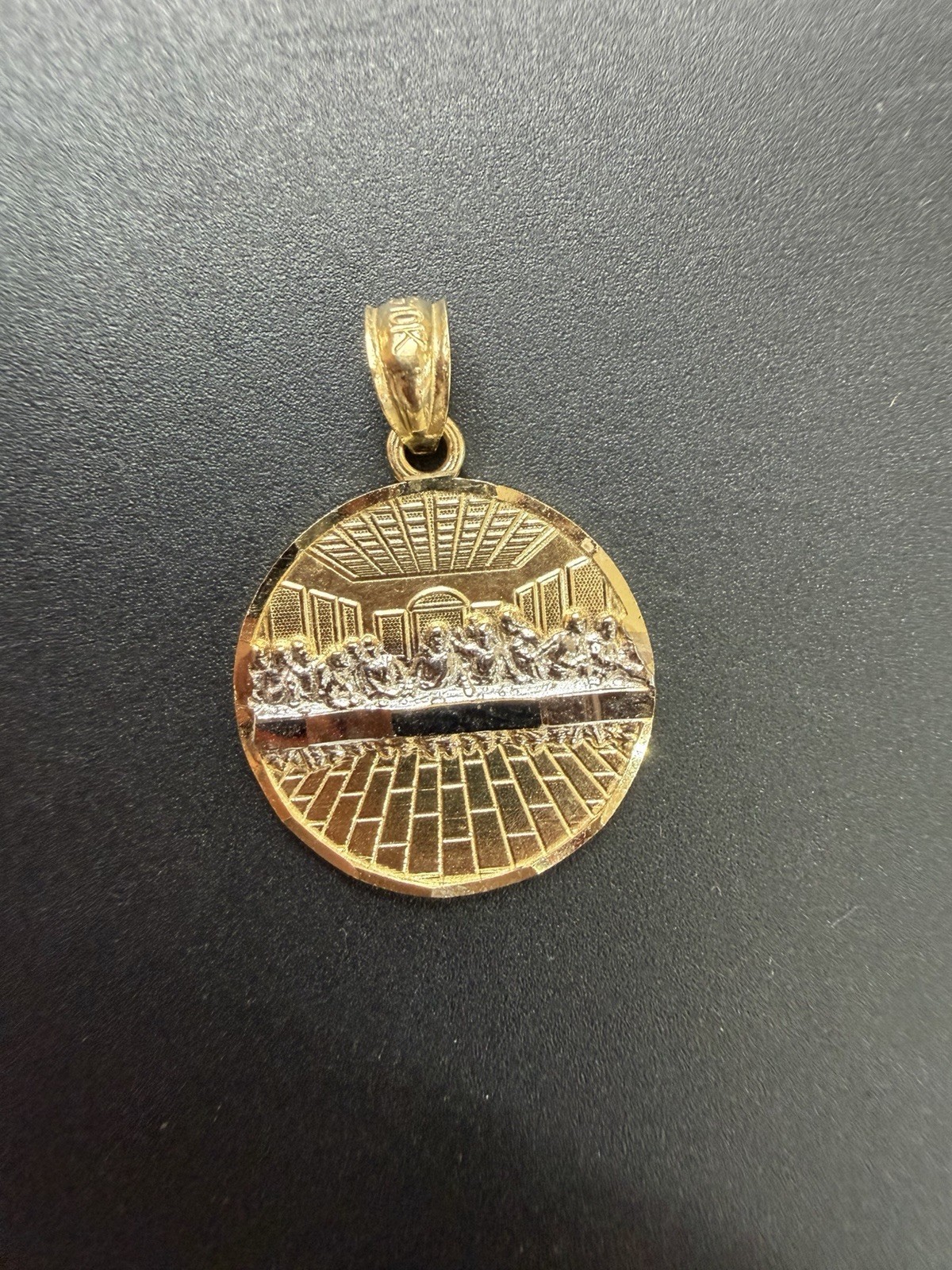 10k Gold Last Supper Pendant Two Toned Diamond Cut 1.11 Grams