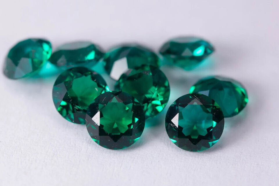 [WHOLESALE] LAB CREATED EMERALD FACETED ROUND SHAPE LOOSE GEMSTONE HYDROTHERMAL