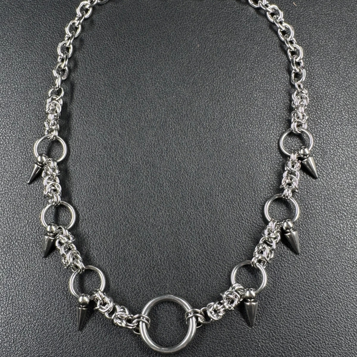 Punk Gothic Studded Rivet Spikes Necklace Vintage Choker Hip Hop Necklace Titani
