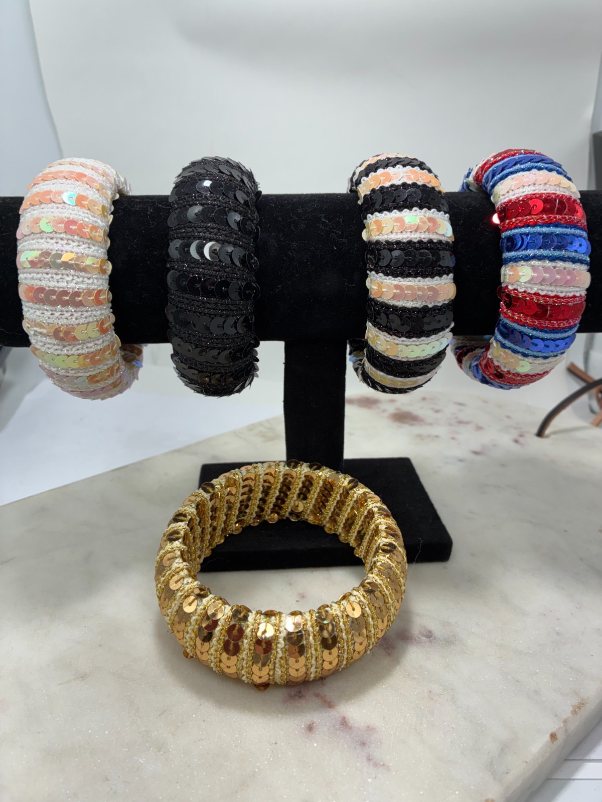 Bulk Lot Assorted Fashion Bangles Bracelets Mixed Colors Wooden Metal 30 pc