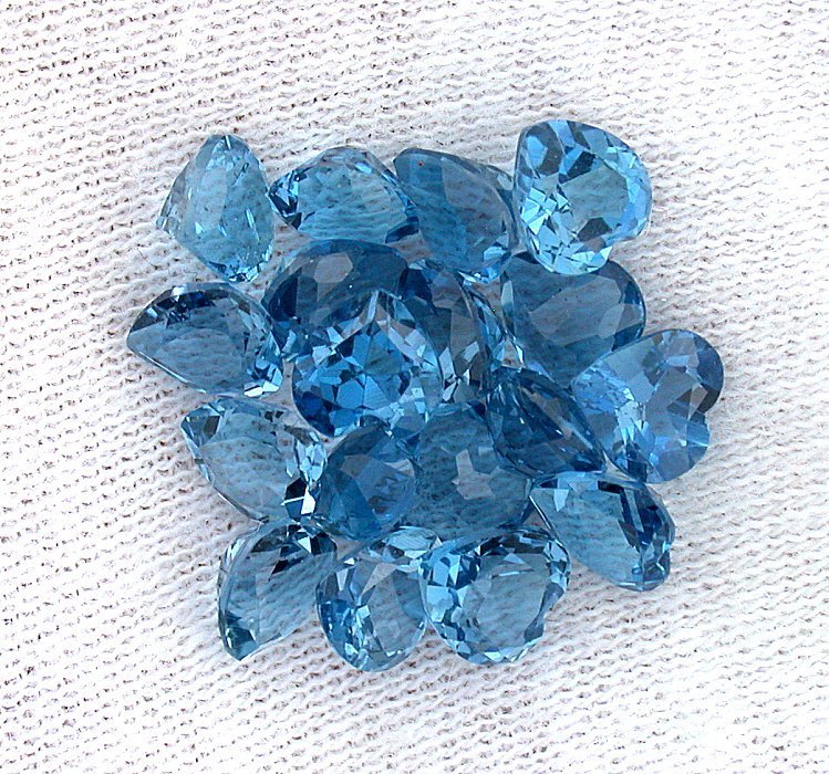 ONE 5mm Heart Shaped London Blue Topaz Gem Stone Gemstone EBS4135