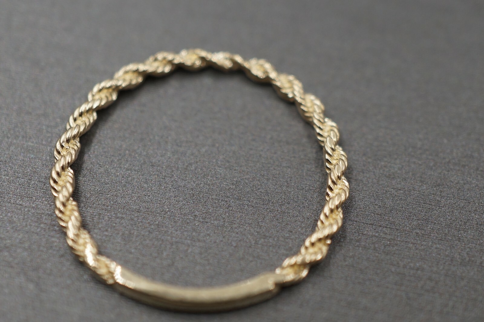 10K Solid Yellow Gold 1.6MM Rope Trim Stackable Band Ring. Size 7