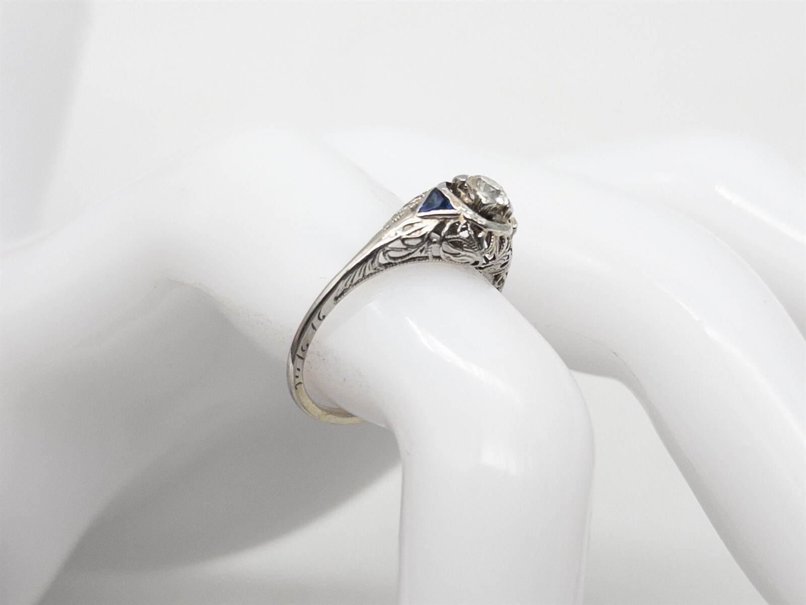 Antique 1920s $2400 .55ct VS Diamond Blue Sapphire 18k White Gold Filigree Ring