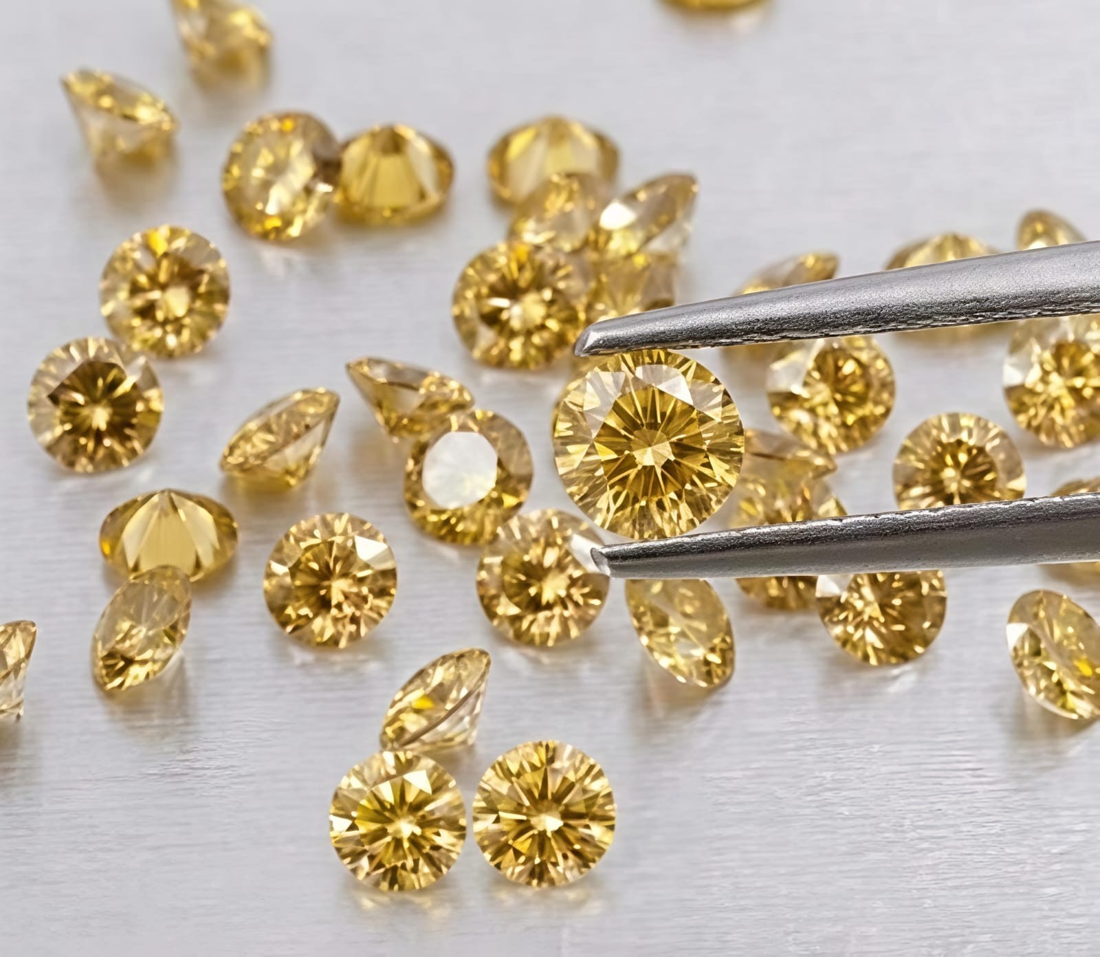 10 Pcs Lot Round Cut Fancy Yellow Color VVS1 Clarity Diamond 3×3 MM Gemstone+ Gi