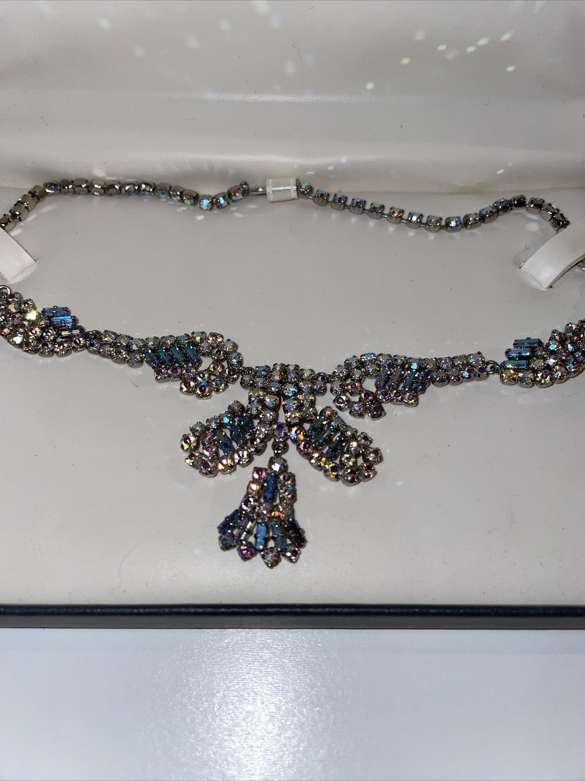 NOS! Vintage Blue Tint Aurora Borealis Rhinestone Necklace Unsigned Foil Back E5