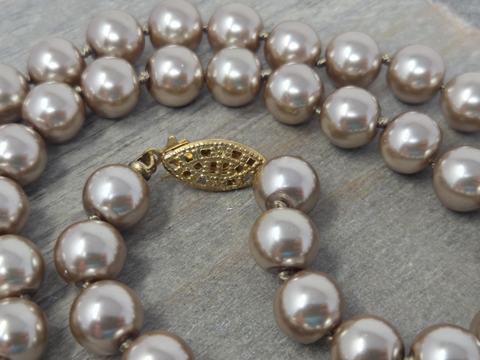Taupe Faux Pearl Necklace 17 Inches Knotted 8mm Beads Vintage Sheen Unsigned
