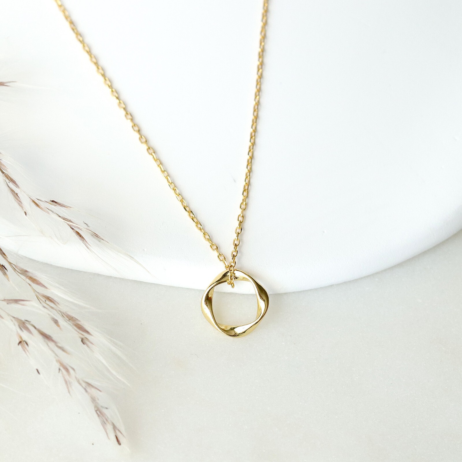 Single Circle Necklace, Pendant Necklace, 18K Gold Plated Chain Necklace
