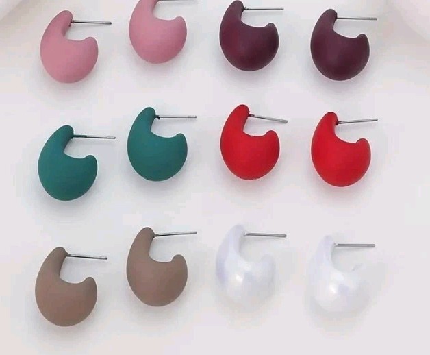 6 Pair Of Ladycoco Traditional Colored Earrings, For Everyday Wear! Teardrops