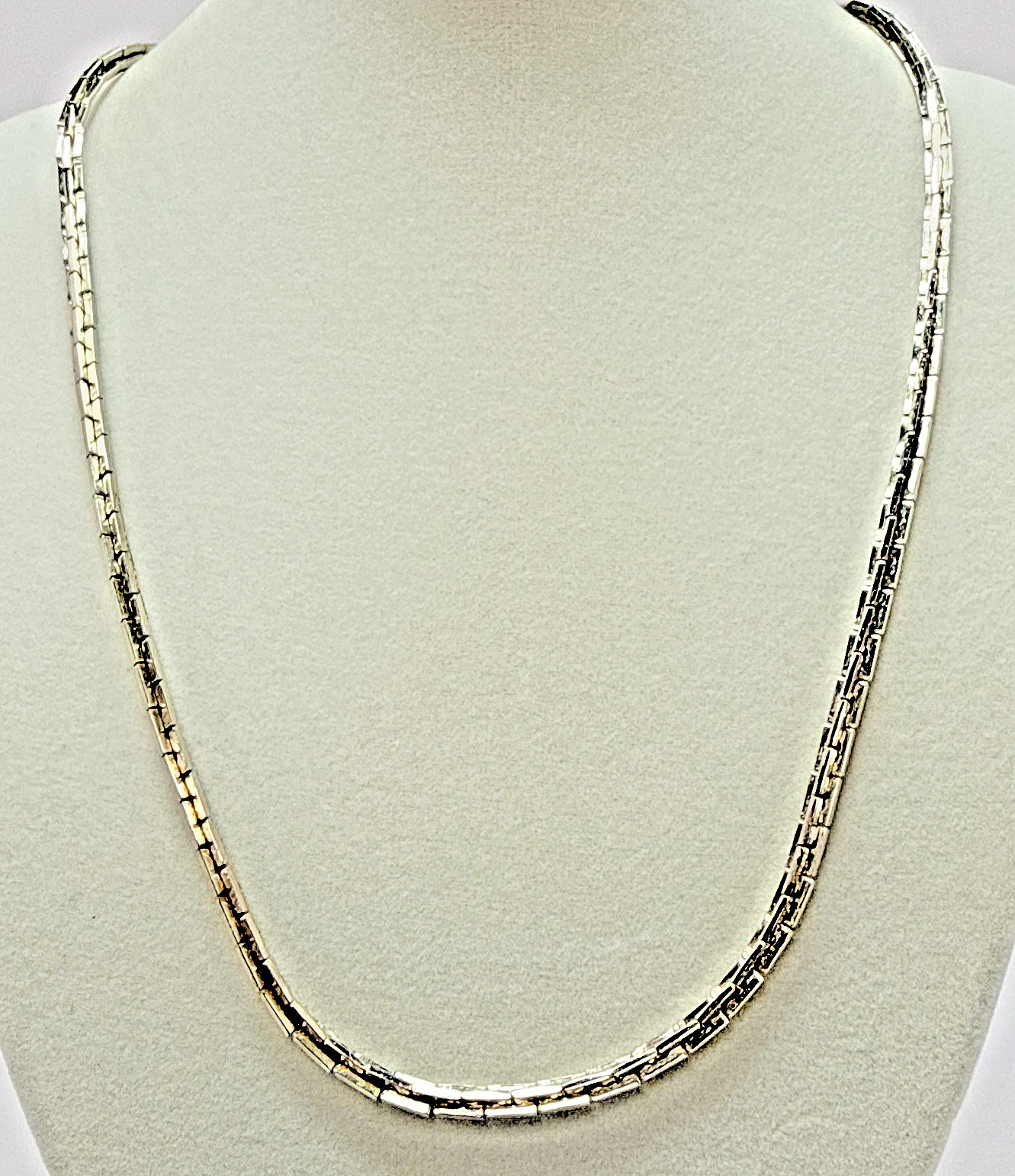 Vintage Silver Tone Box Link Chain Necklace Minimalist Sleek Unisex