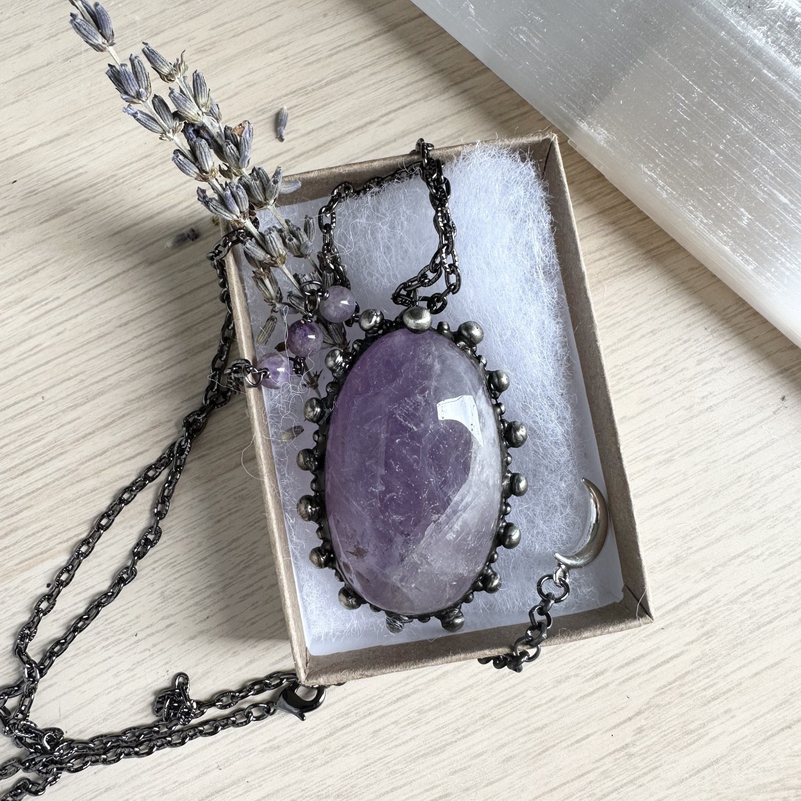 Oval Shape Amethyst Statement Necklace- New with no tag