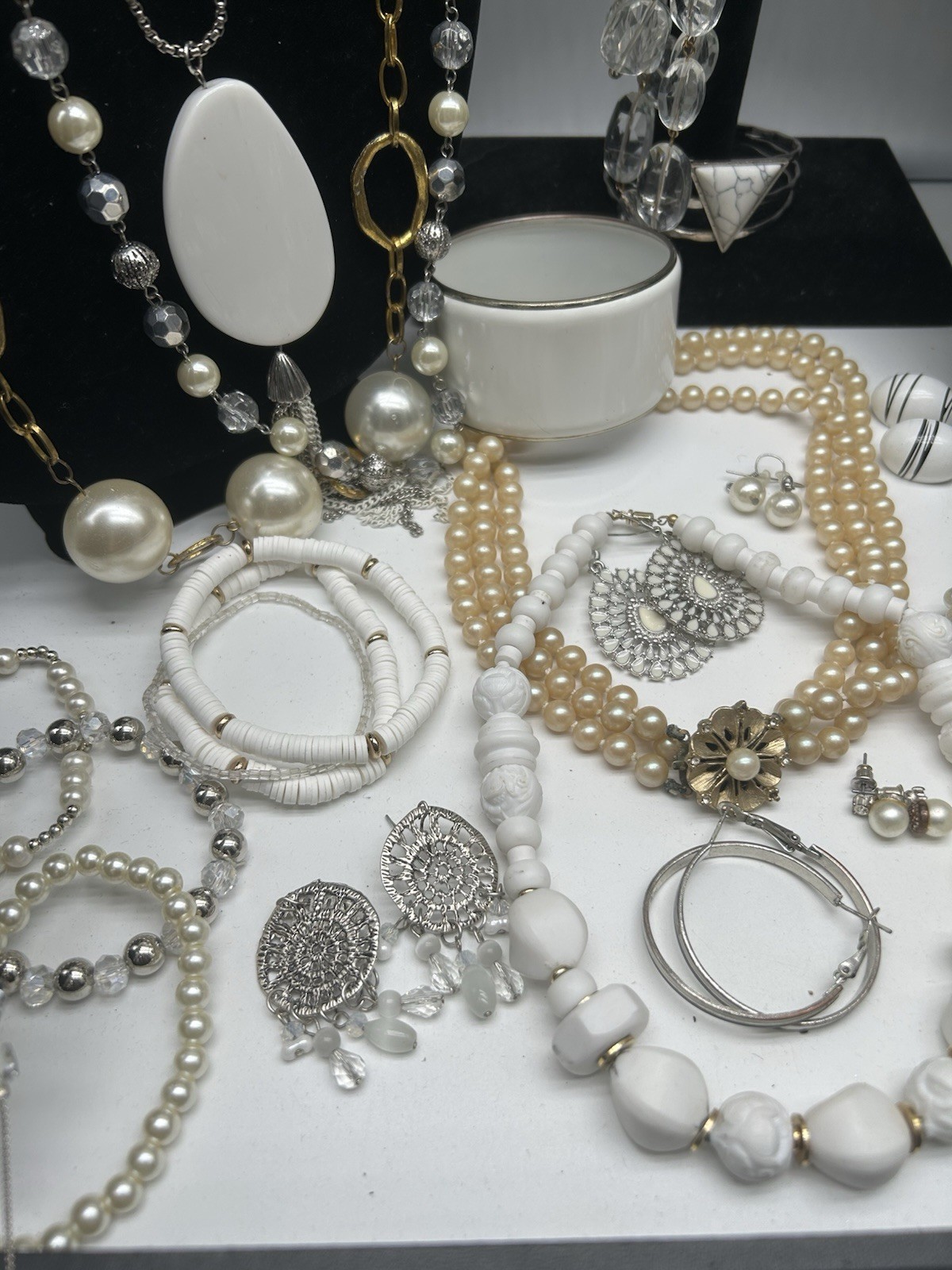Vntg to Now Pearl Inspired Jewelry Lot All Wearable 8+ Lbs, 147 Pc #314