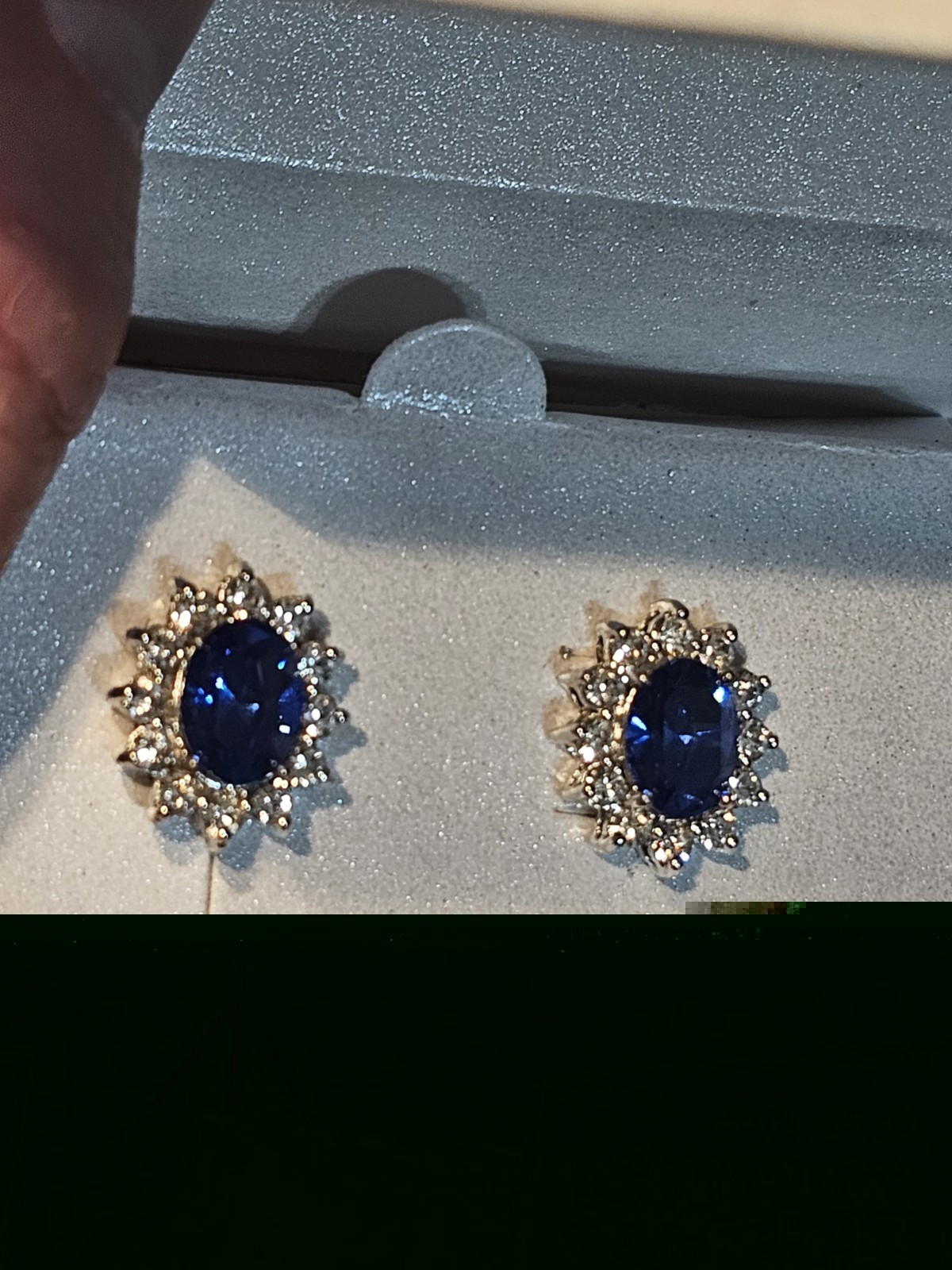 Silver Sparkle Shine Royal Blue Sapphire Halo Pendant Necklace Earring Set Swaro