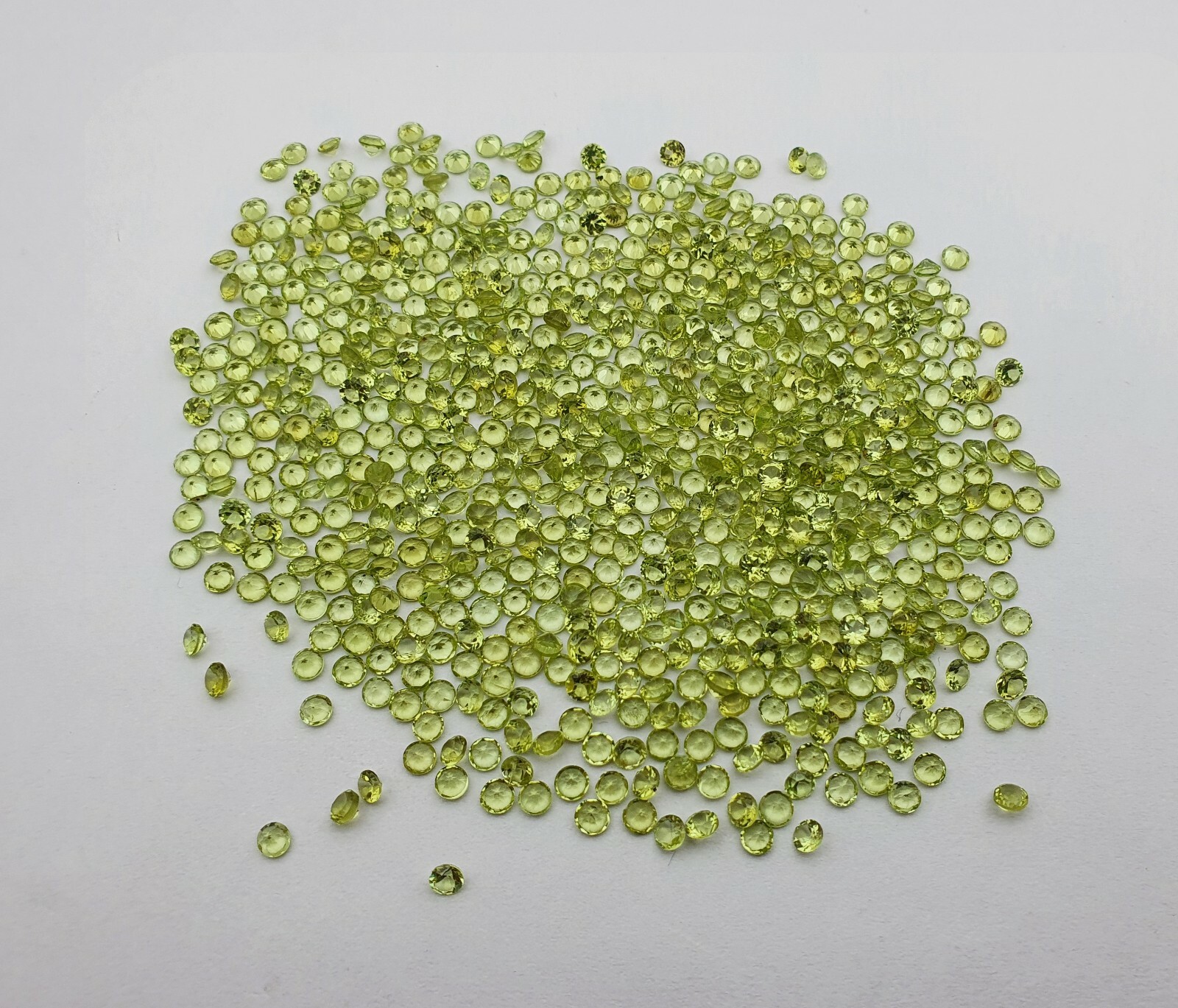 Natural Peridot Round Cut Loose Gemstone Lot 100 Pcs 3 MM