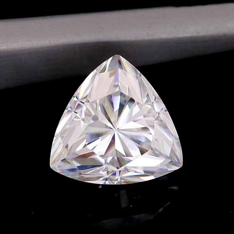 Loose Moissanite Diamond Trillion Brilliant Cut Aqua Blue with GRA Certificate