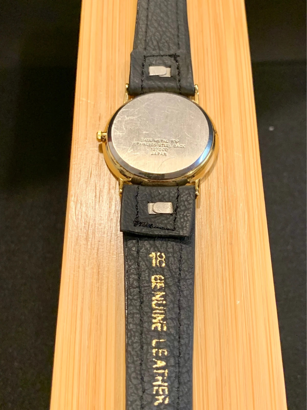 Accurist Ultra Slim Watch 31mm Black Dial Gold Tone New Leather Strap Working