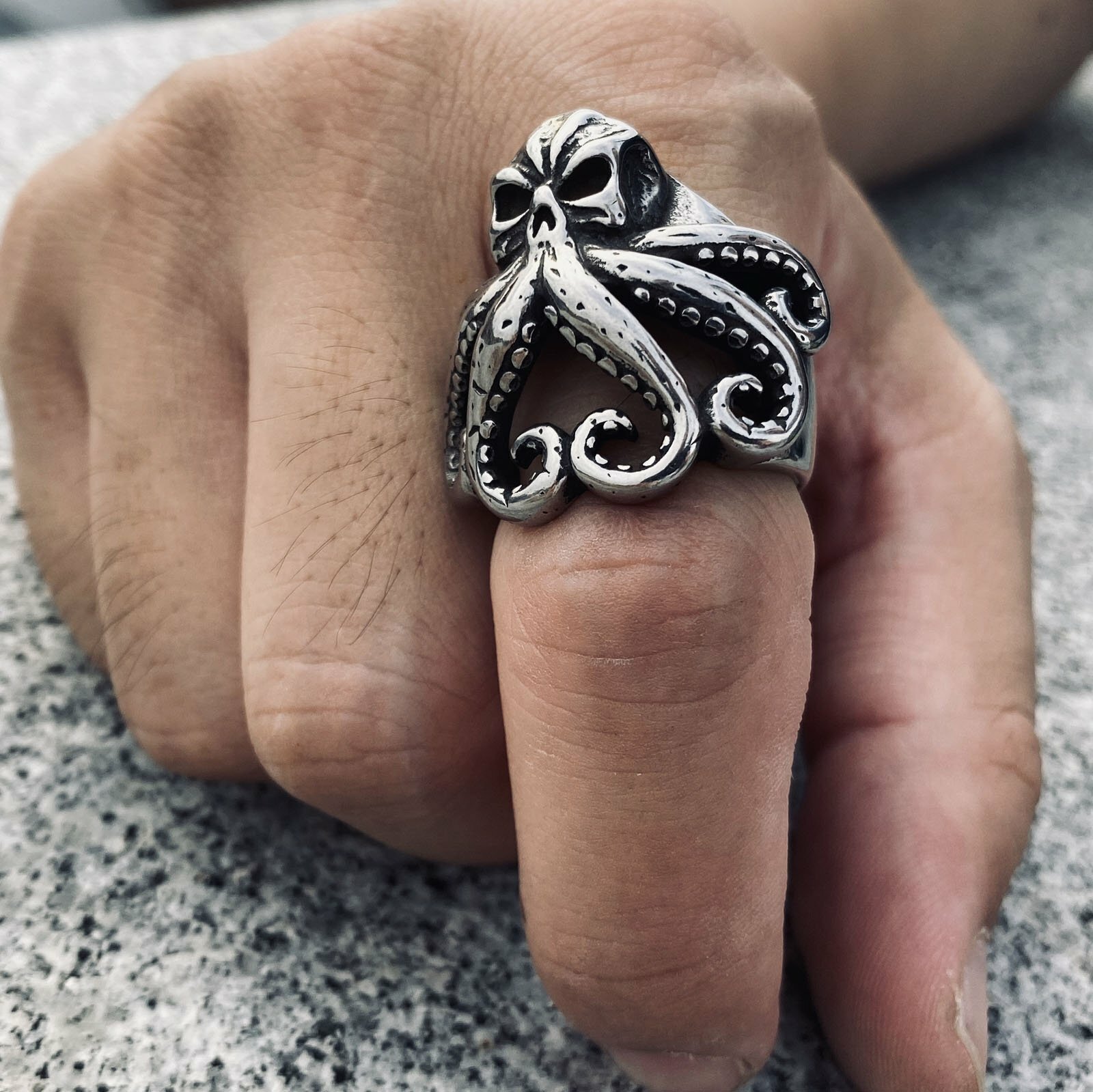 MENDEL Mens Stainless Steel Biker Nautical Octopus Tentacle Ring Men Size 7-15