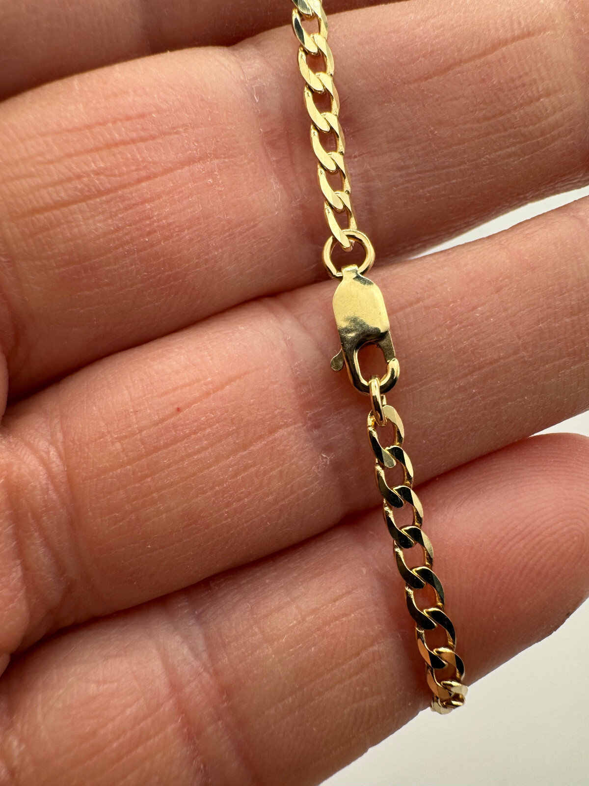 9ct Yellow Solid Gold 3.1mm Curb Link 20 Inch / 50cm Necklace (G80MC)