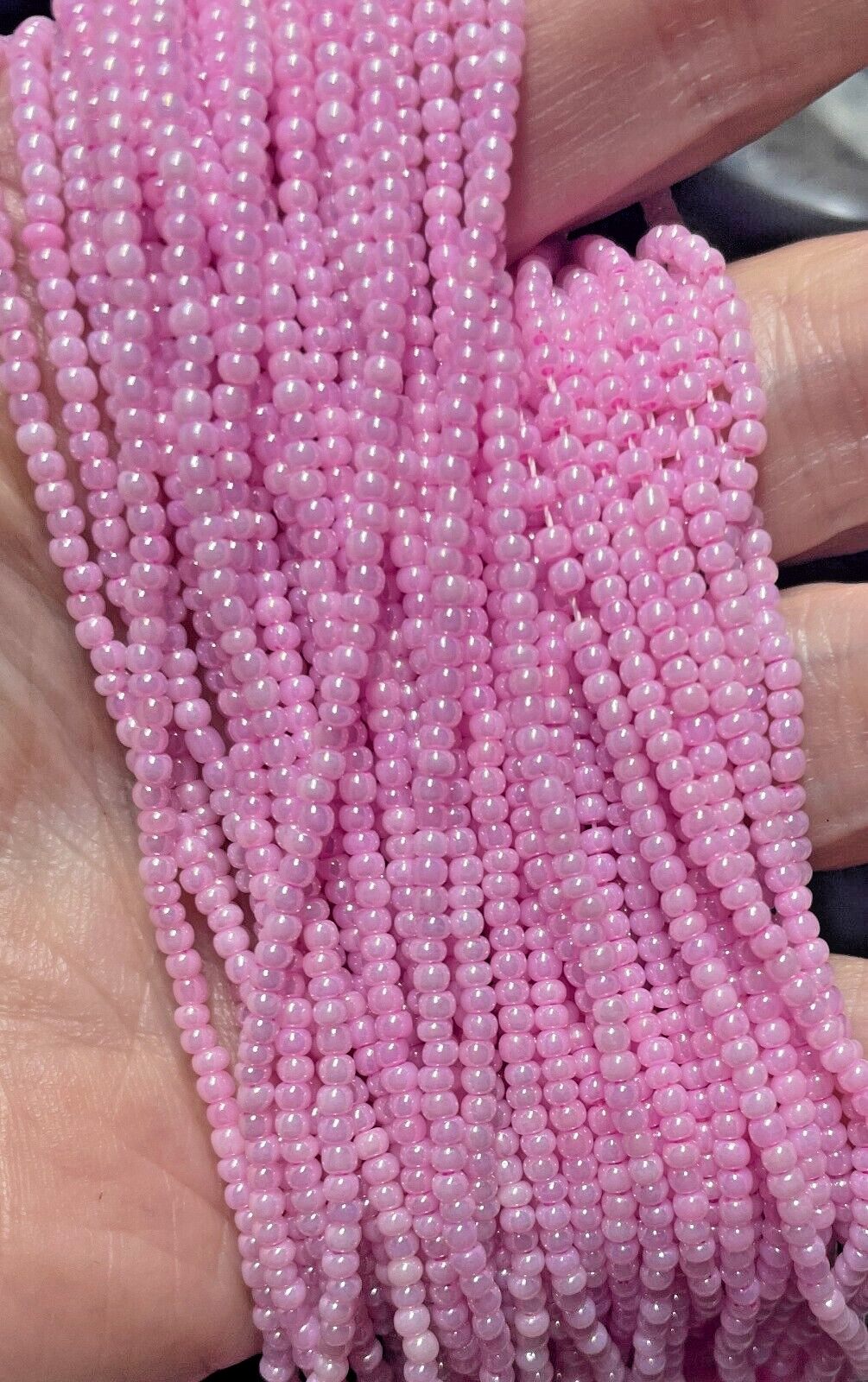 10/0 Preciosa Ceylon Pink Czech Round Seed Beads