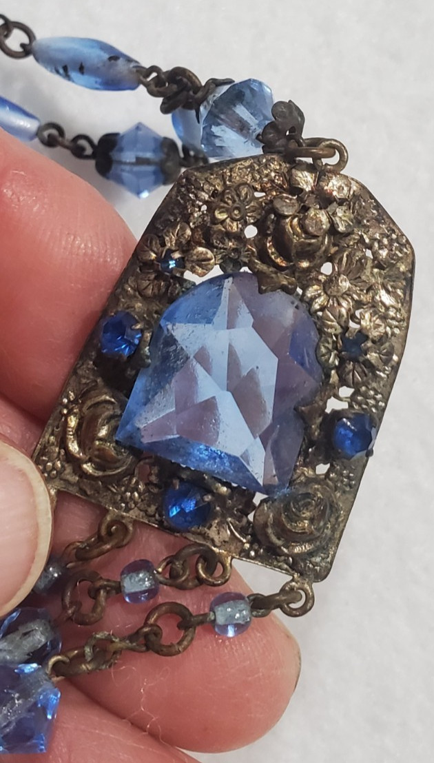 Vintage/Antique Czech Art Deco Vibrant Blue Glass Handcrafted Necklace