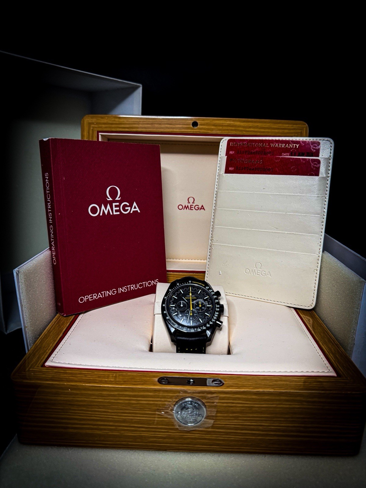 2024 OMEGA Speedmaster Dark Side of the Moon Apollo 8 44.25mm with Box/Papers