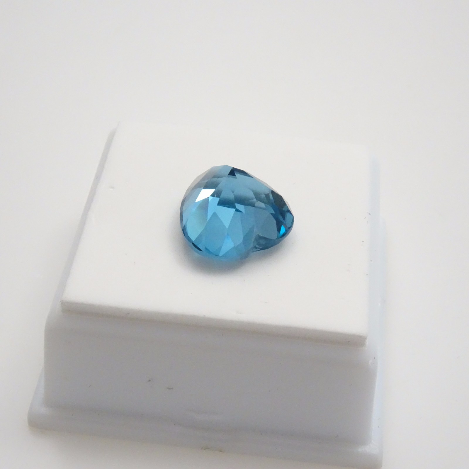 London Blue Topaz – Heart – 9.81ct -12.6×13.05mm – Topaz Loose Gemstone