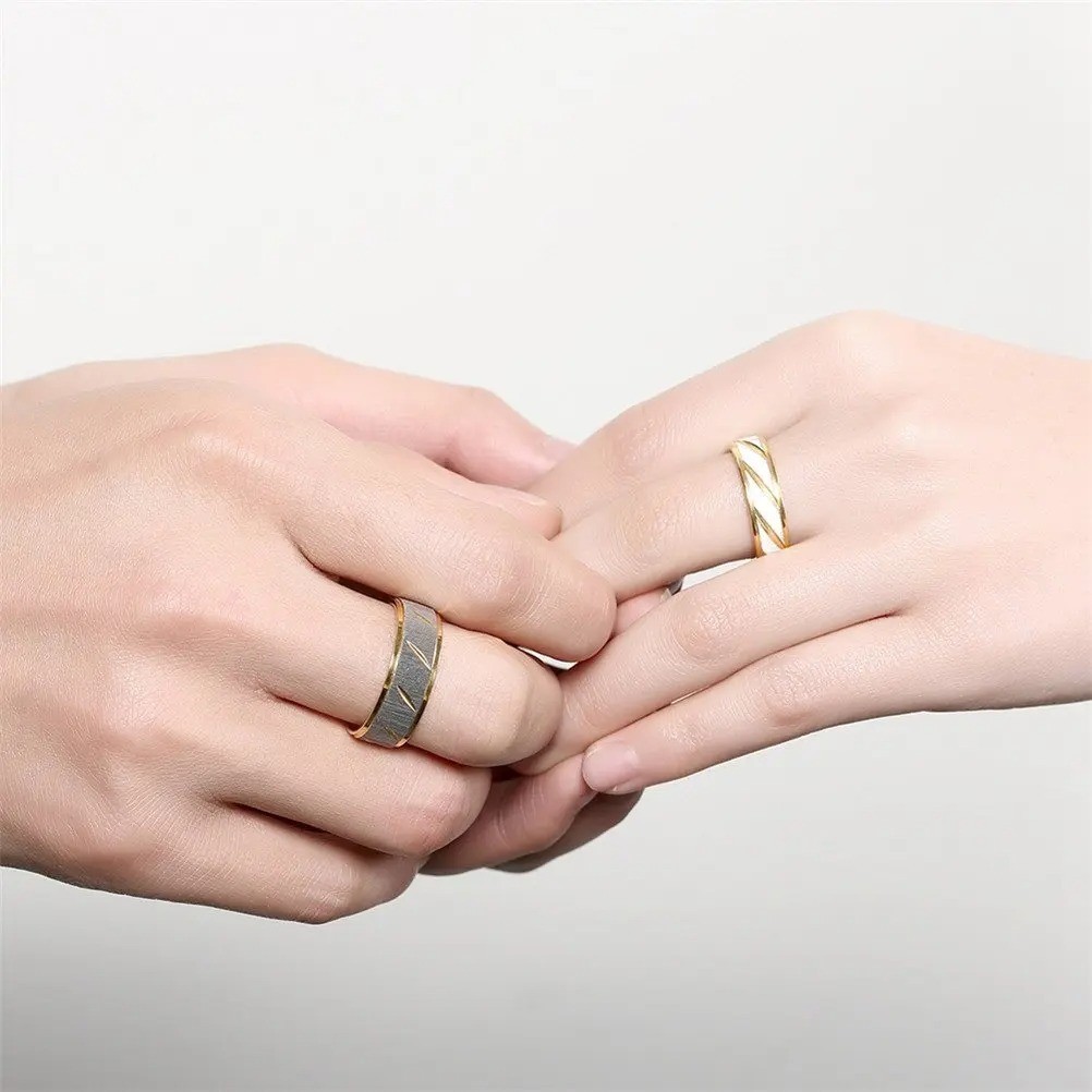 Men Women Rings Modern Stainless Steel Color Engagement Ring Wedding
