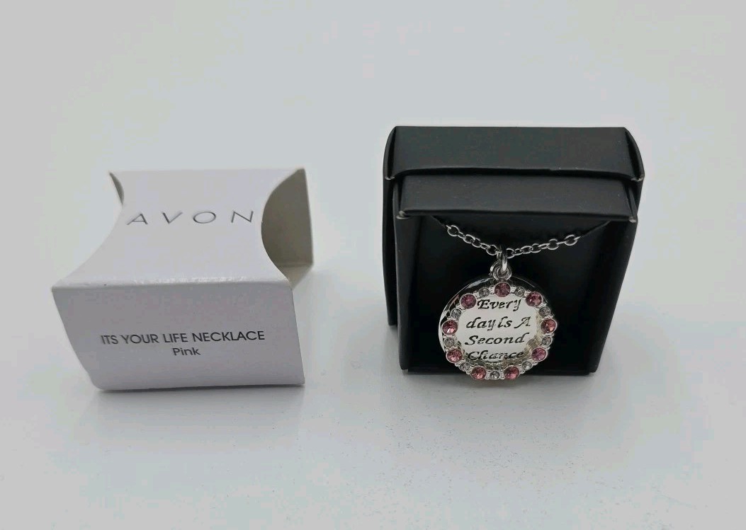 Avon It’s Your Life Necklace Pink And Silvertone New With Box