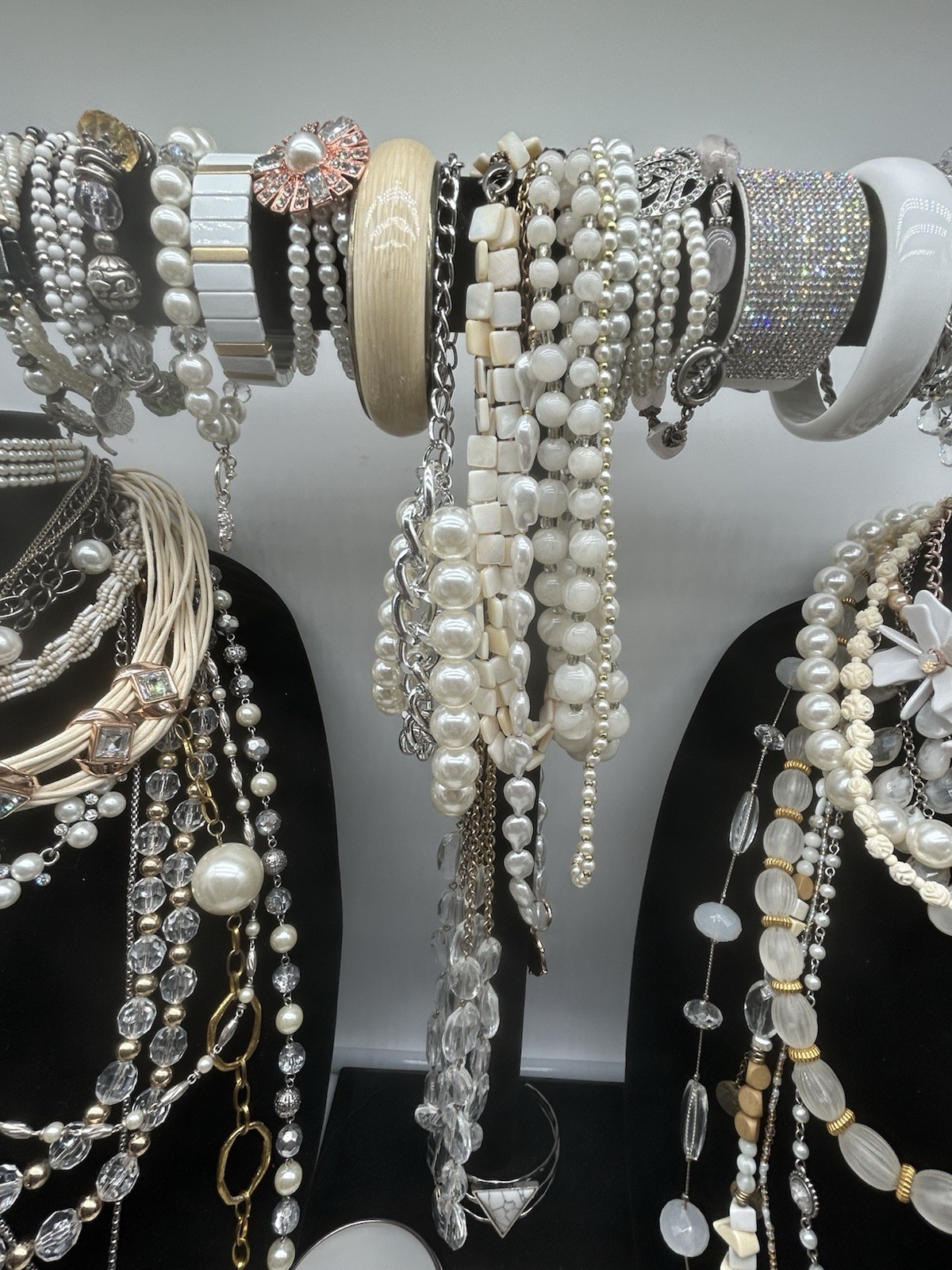 Vntg to Now Pearl Inspired Jewelry Lot All Wearable 8+ Lbs, 147 Pc #314