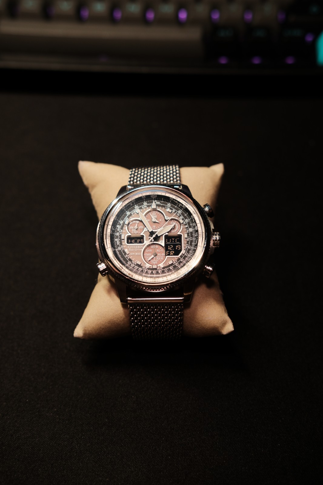 Citizen Navihawk Men’s Ana-Digi Quartz 200m Silver Mesh Watch