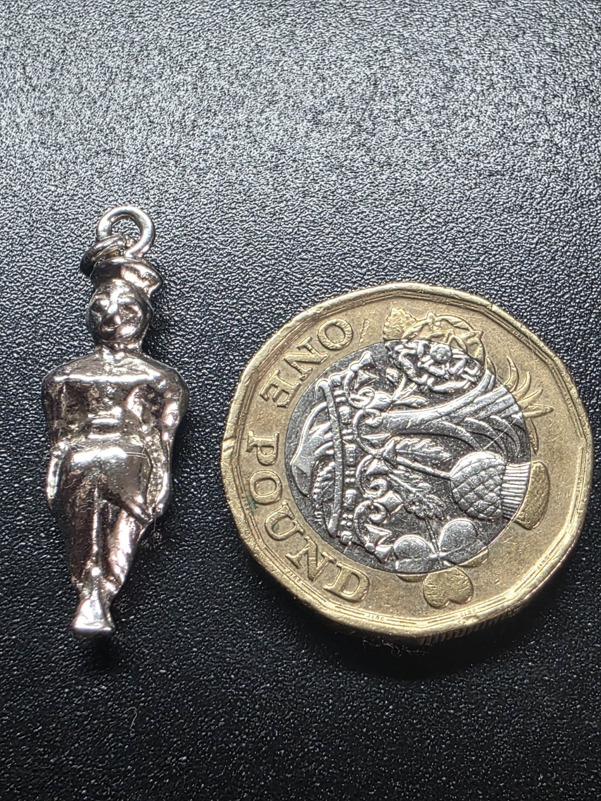 vintage sterling silver female figure charm/pendant 3.63g
