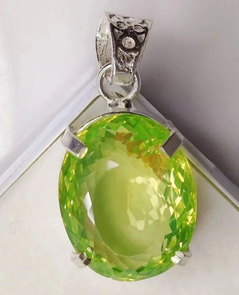 30 Ct+ Certified Natural Green Peridot Oval 925 Solid Silver Pendant Gemstone