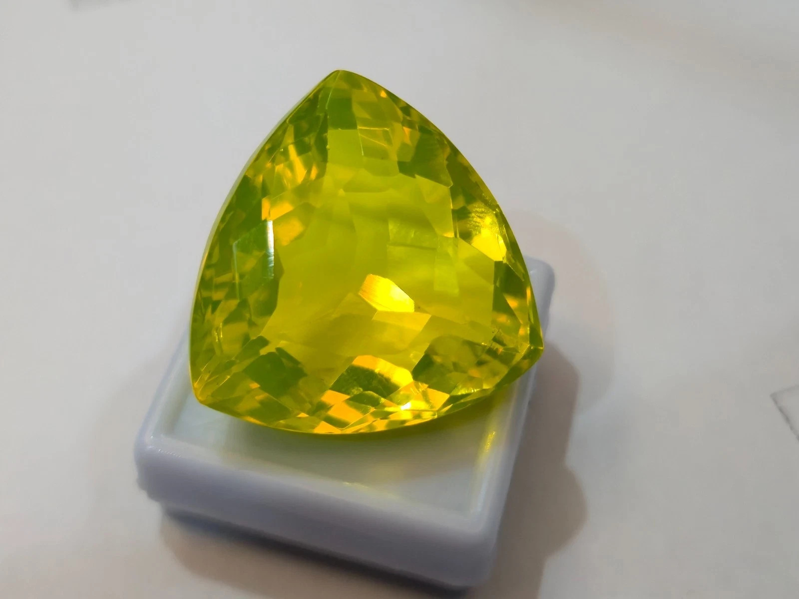 Natural Brazilian 200 Ct Yellow Topaz Trillion Cut AGL Certified Loose Gemstone