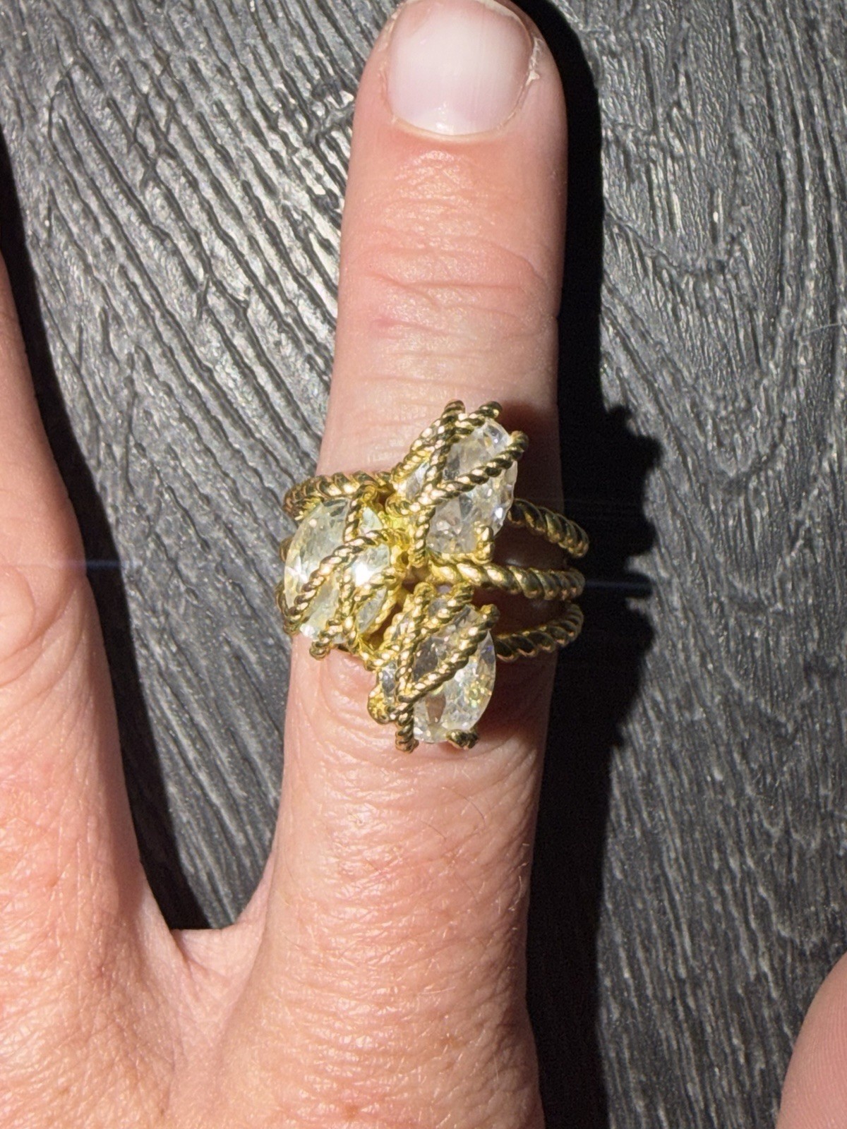 Gold Tone Cubic Zirconia Leaf Cocktail Ring Size 8 White/Colorless Stone