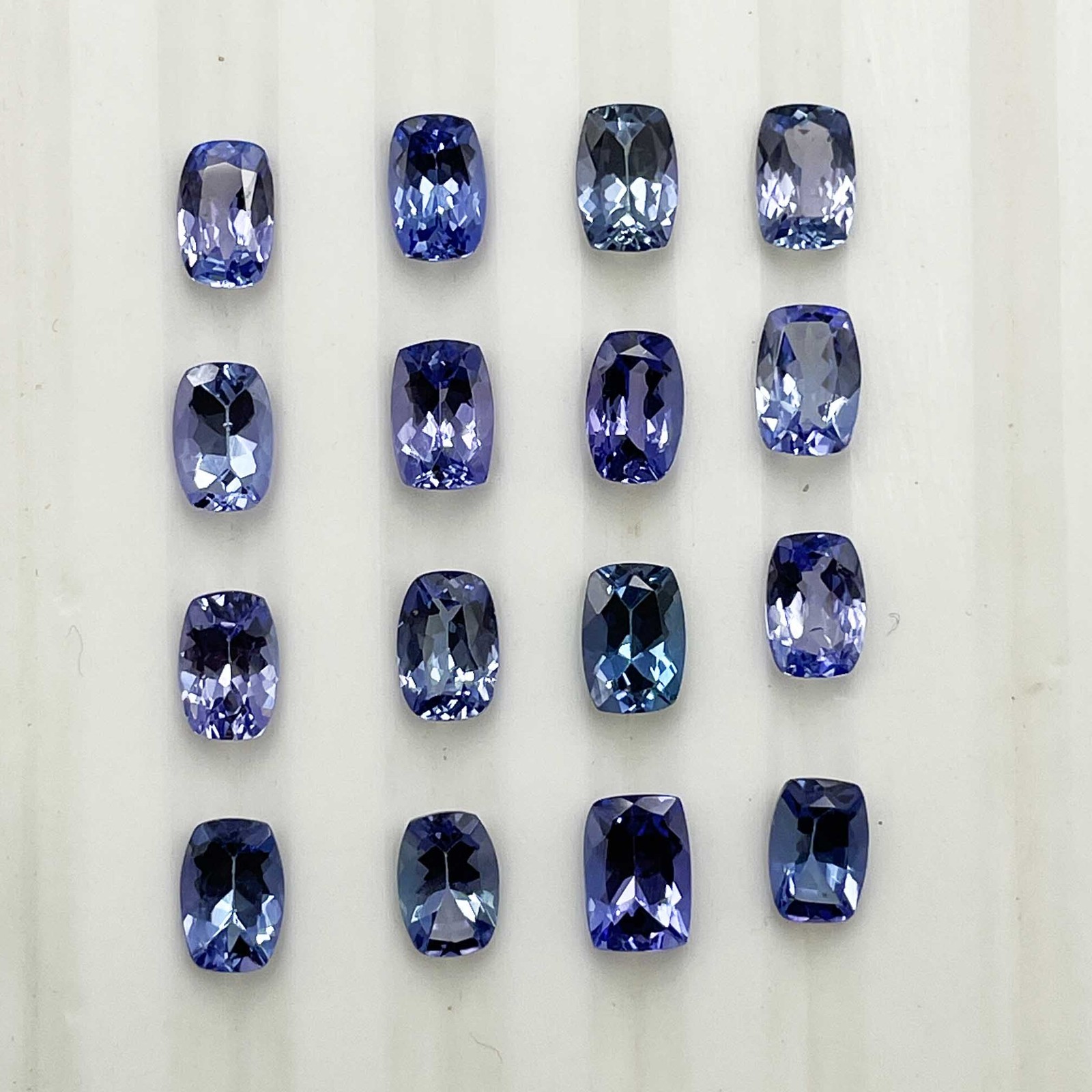 Natural Tanzanite Cushion Cut Loose Gemstone Lot 10 Pcs 4*6 MM 5 CT