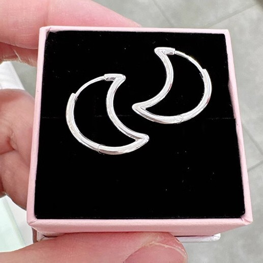 New 100% Authentic 925 Sterling Silver Crescent Moon Hoop Earrings