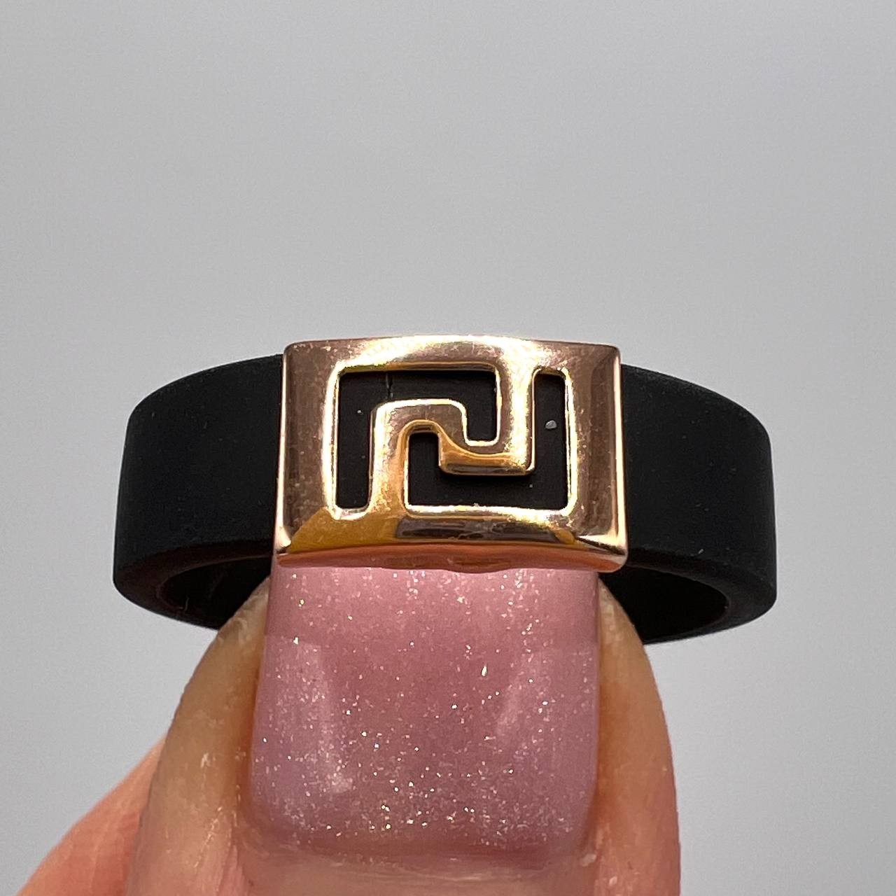 Vintage 14K Gold & Black Rubber Ring Size 6.5 Geometric Designer Style Ukraine