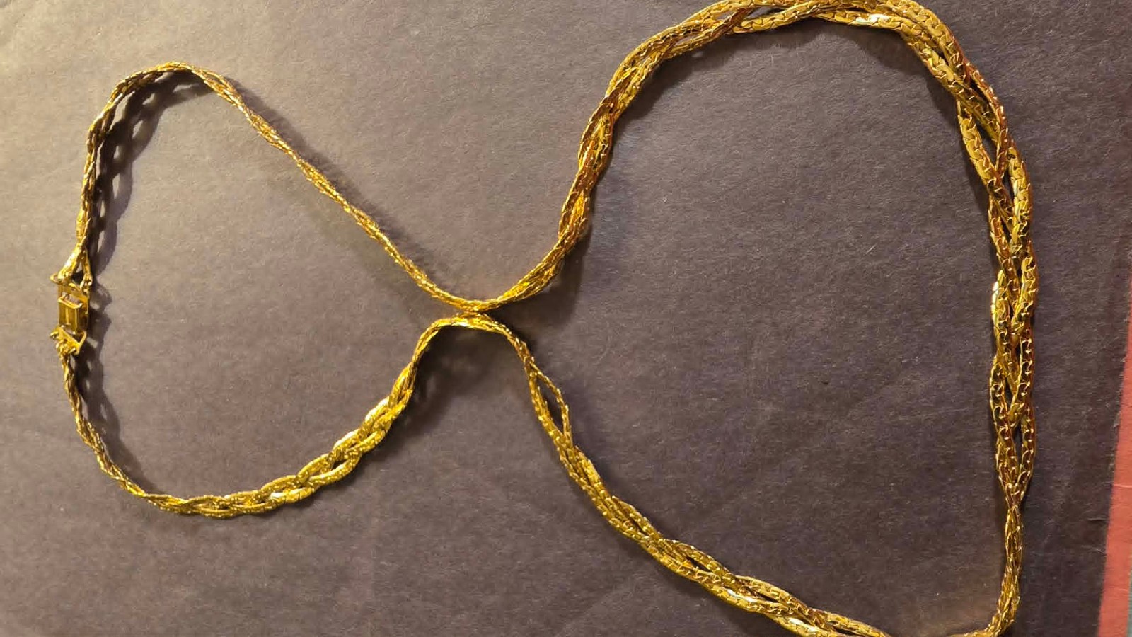 U PICK! NECKLACE SETS W/ EARRINGS( SOME 2 PR!) OR NECKLACES!